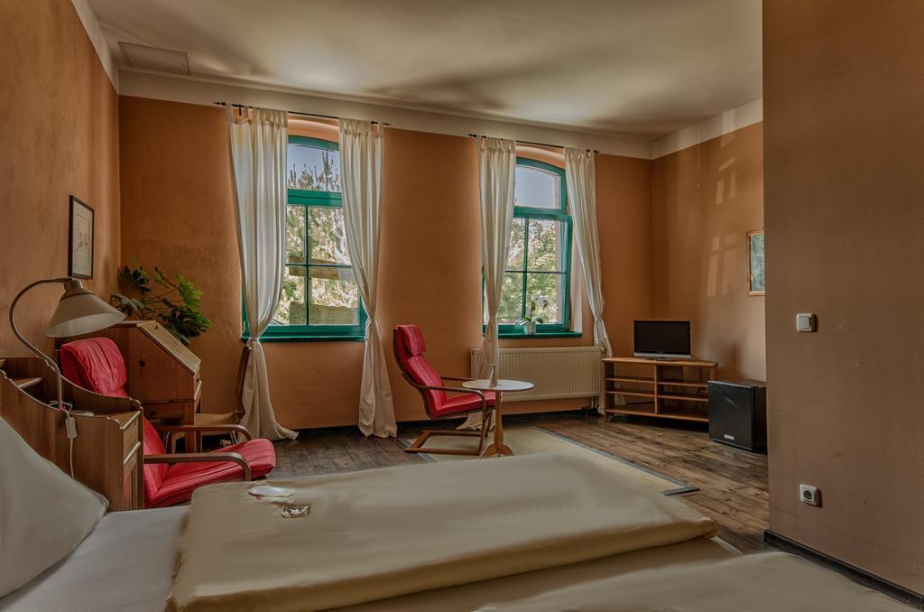 Hotel Zur Henne Naumbourg Extérieur photo