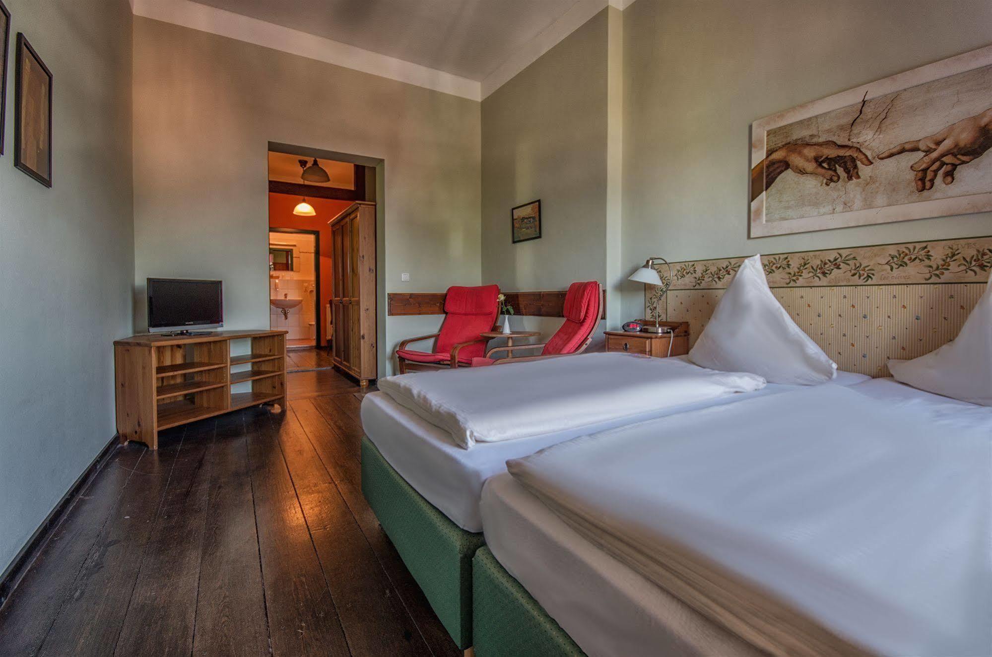 Hotel Zur Henne Naumbourg Extérieur photo